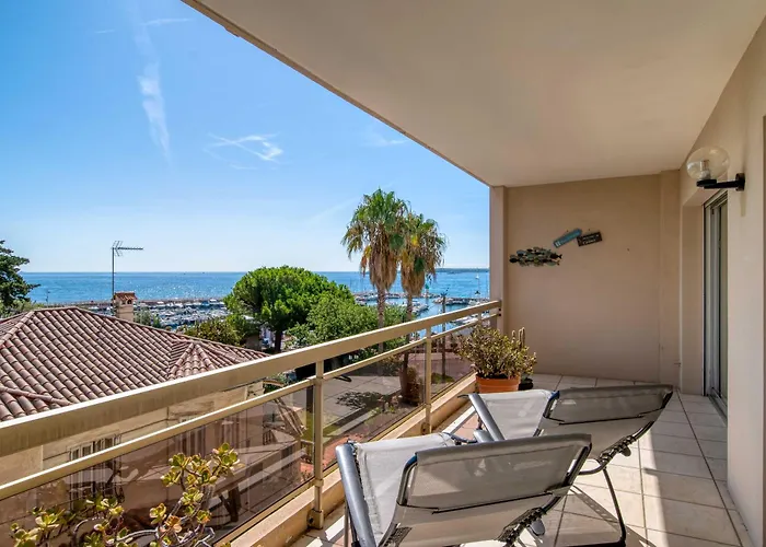 Daire Bright With Sea View - Palm *