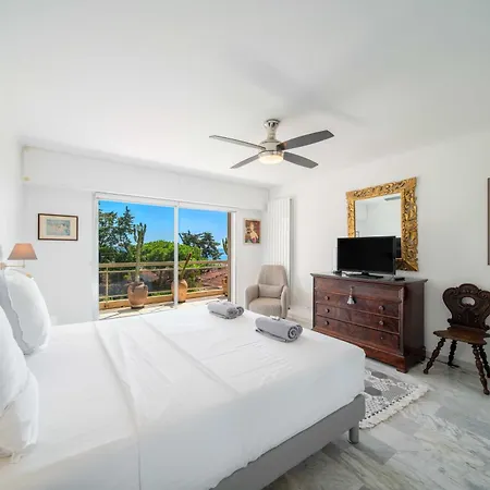 Renovated 155m2 3br6p - Palm Apartment *